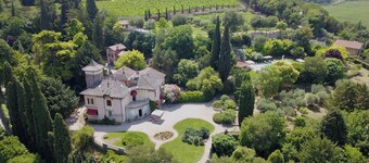 Alberta's House: Liberty Villa in the Veronese Hills