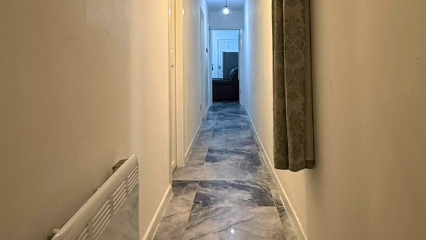 Unclassified image, 1 of 11, button - Modern 2 Bed Flat - Ideal for Families  (Ashton-under-Lyne)