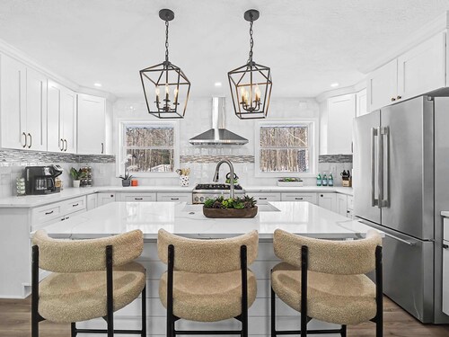 Luxury|Pool Table|Movie Room|Poker|Nature Oasis