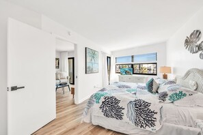 Bügeleisen/Bügelbrett, Reisekinderbett, WLAN, Bettwäsche