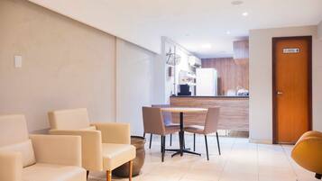 Apartamento básico | Opções para refeição