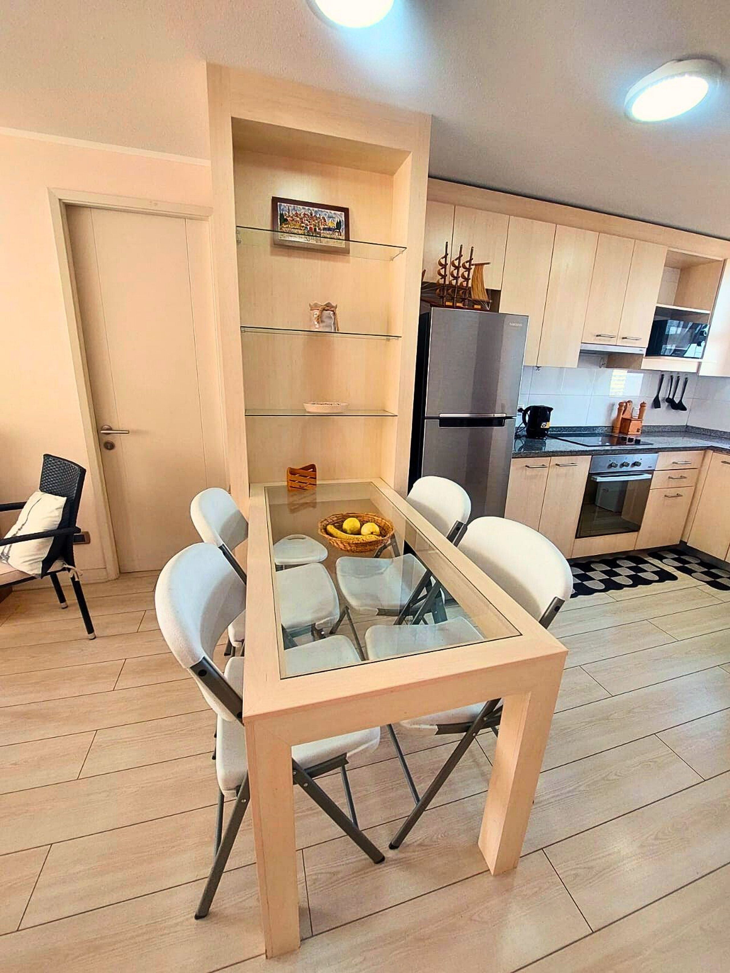 Apartemen Basic | Tempat makan