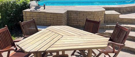 屋外ダイニングエリア