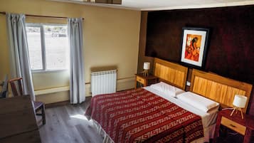 Desk, laptop workspace, free WiFi, bed sheets