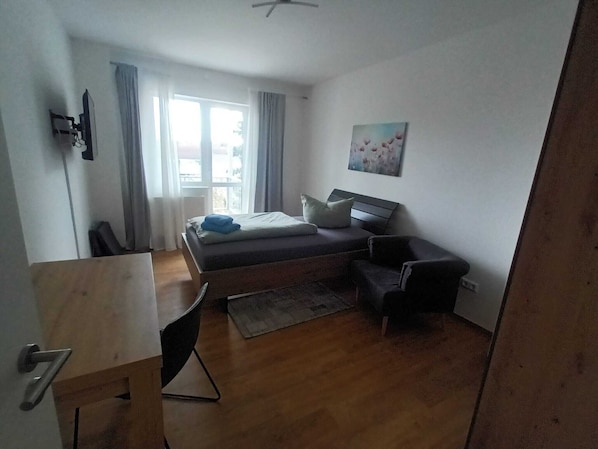 1 bedroom, WiFi, bed sheets