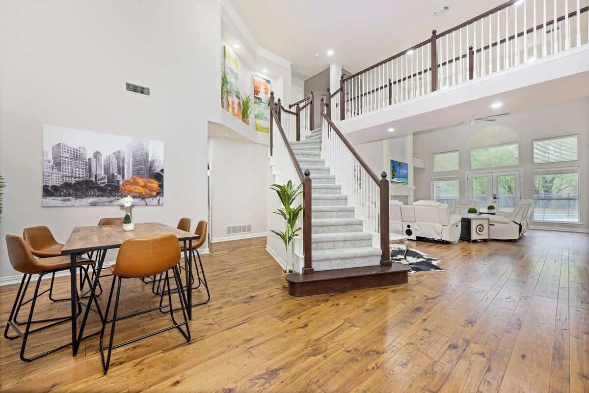 Elegant 5 Br 3 Full Ba Estate Pool Oasis Pingpong Sleeps 22 Ev Level 2 Charger - Allen, TX