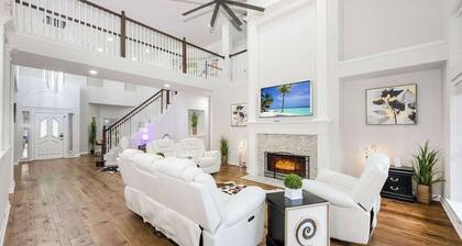 Elegant 5BR Estate PoolOasis PingPong Sleeps 22 EV