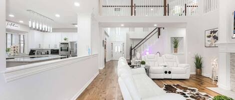 TV, fireplace, offices