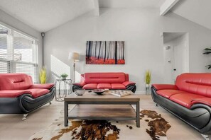 Fernseher, Kamin, Arbeitsbereiche