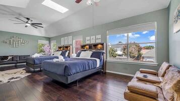 Fer et planche Ă repasser, lit parapluie, Wi-Fi, draps fournis