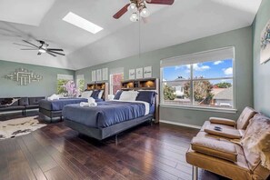 Iron/ironing board, travel cot, WiFi, bed sheets