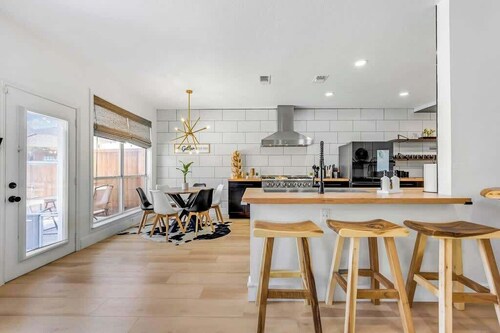 DFW | Luxe Resort |Golf |PingPong PS5 EV