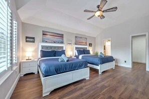 Strygejern/strygebræt, Wi-Fi, sengetøj