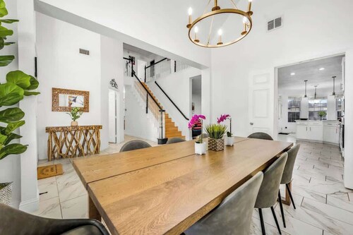 Grand Retreat | Golf PingPong PS5 Pool Sleeps 14