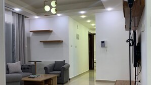 Apartment, 3 Schlafzimmer, barrierefrei, Raucher | Wohnzimmer