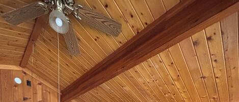 Bügeleisen/Bügelbrett, WLAN, Bettwäsche