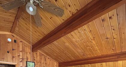 Lovely and unique 3-bedroom home in charming Harbor Springs