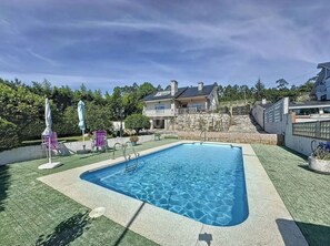 Pool - The viewpoint of Monte Bouza, Samieira (Monte Bouza)