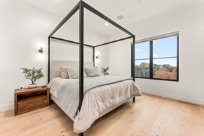 4 chambres, fer et planche à repasser, lit parapluie, Wi-Fi gratuit