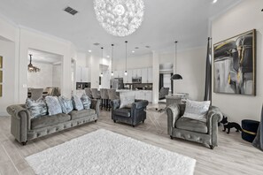 Smart TV, ping pong - Last Minute Disney Getaway! Luxury Villa with Private Pool & Game Room. Book Now! #85909 (Orlando)