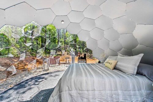 Unique Mirror Dome Glamping Experience w/ Wi-Fi, TV, & Games