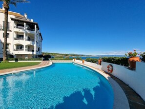 Pool - Cozy apartment with terrace and pool 50m from the beach (L'Escala)