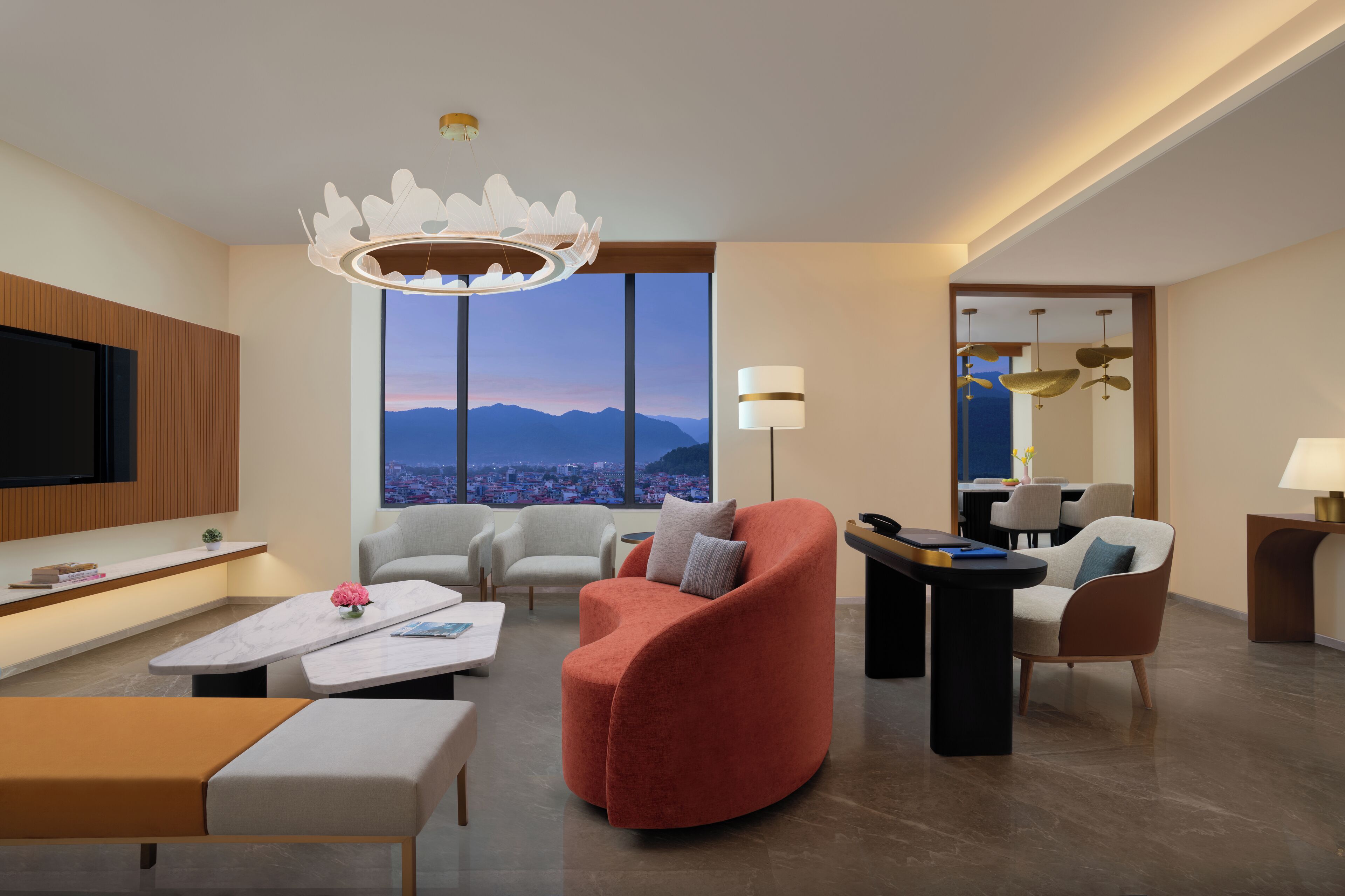 總統套房 | 起居區 | 45-吋LED 液晶電視，提供數位頻道