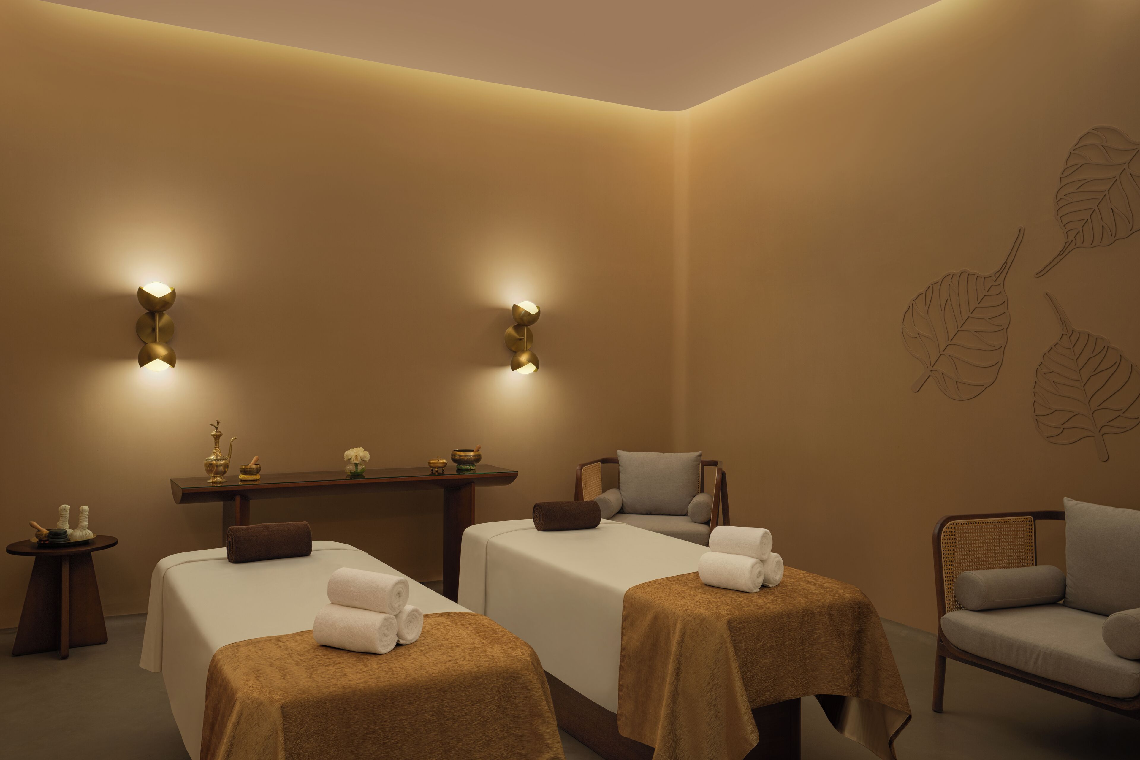 커플 트리트먼트룸, 스팀룸, 핫스톤 마사지, 딥티슈 마사지, 스웨덴식 마사지, 스포츠 마사지