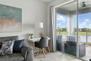 Smart TV - Last Minute Disney! Luxury Condo with Balcony. Book Now! #SLR541 (Orlando)