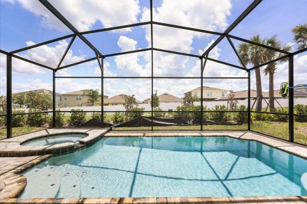 Beheizter Pool