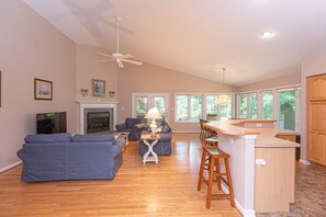 TV, fireplace, offices - Duck Cove Retreat | Screened Deck + Grill (Ocean Pines)