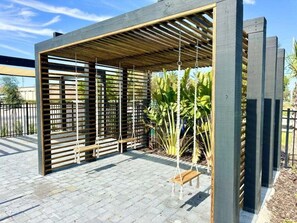 Terrace/patio - Last Minute Disney Getaway! Modern Townhome with Comfortable Bedrooms. Book Now! #153121 (Orlando)