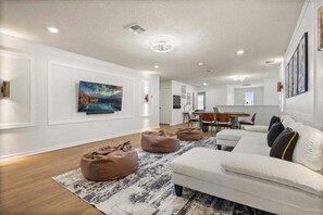 Smart TV - Last Minute Disney Getaway! Private Pool & Themed Bedrooms. Book Now! #147919 (Orlando)