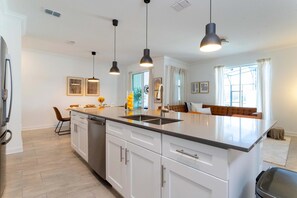 Fridge, microwave, oven, stovetop - Last Minute Disney! Luxury Townhouse with Private Pool. Book Now! #SLR564 (Orlando)