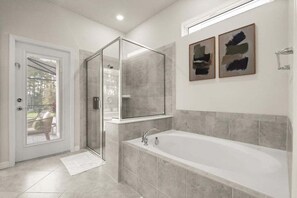 Hair dryer, towels - Last Minute Disney Getaway! Private Pool & Themed Bedrooms. Book Now! #153857 (Orlando)