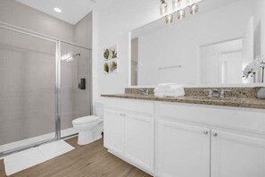 Hair dryer, towels - Last Minute Disney Getaway! Private Pool & Themed Bedrooms. Book Now! #157183 (Orlando)