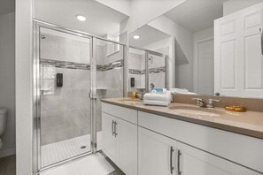 Hair dryer, towels - Last Minute Disney Getaway! Private Pool & Themed Bedrooms. Book Now! #157187 (Orlando)