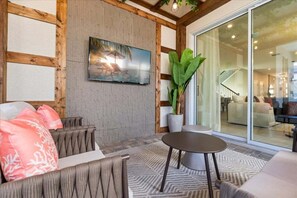 Smart TV - Last Minute Disney Getaway! Private Pool, Game Room & Themed Bedrooms. Book Now! #148495 (Orlando)