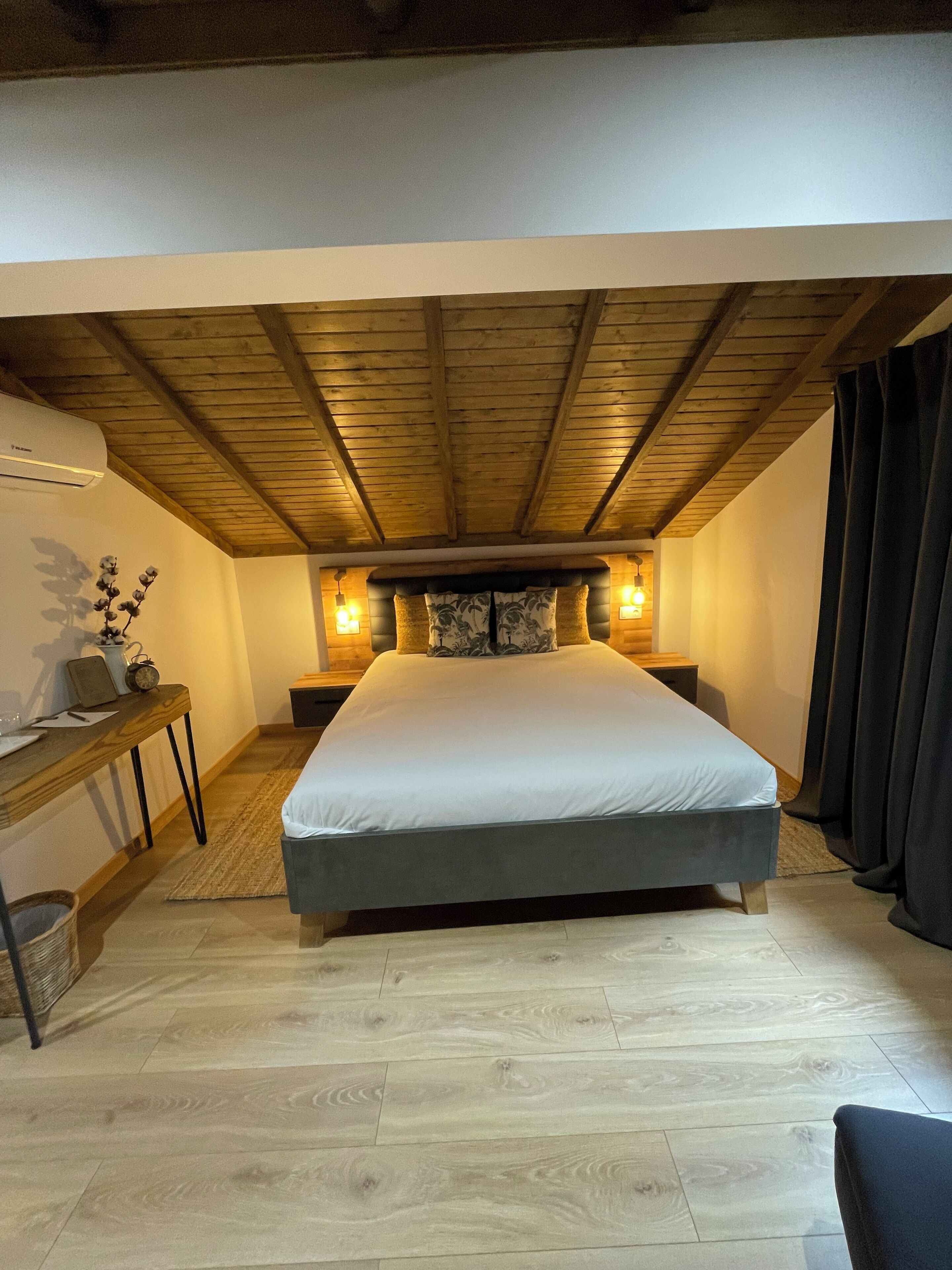 Comfort Double Room, City View