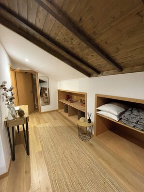 Comfort dubbelrum - utsikt mot bergen | Gratis wi-fi och sängkläder