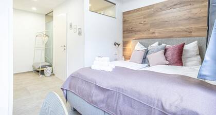 Comfy Room with Air Condition Near The Danube