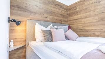 1 Schlafzimmer, BĂŒgeleisen/BĂŒgelbrett, WLAN, BettwĂ€sche