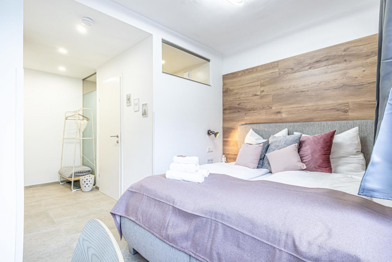 Bügeleisen/Bügelbrett, WLAN, Bettwäsche