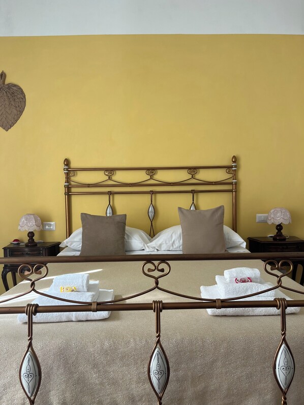 Double Room, Balcony, City View | Desk, free WiFi - B&B Chimera Bari (Bari)