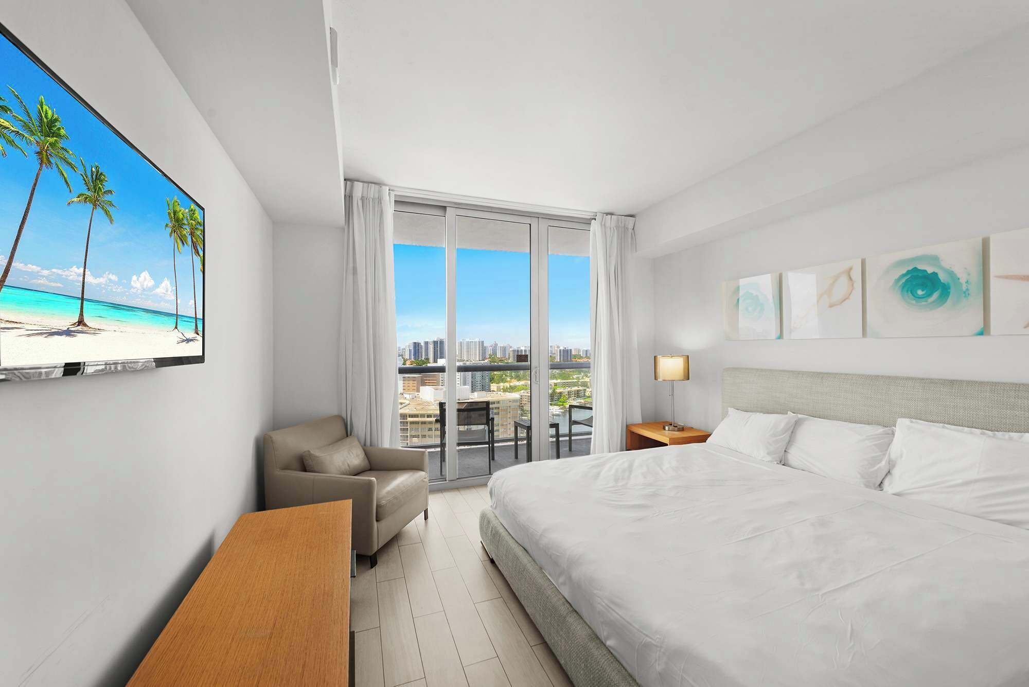 Bügeleisen/Bügelbrett, Reisekinderbett, WLAN, Bettwäsche