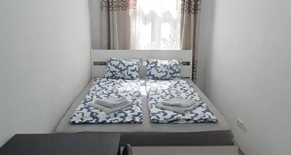 Lovely Room 15 min to Center via U3 Enkplatz Metro