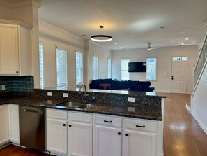 Interior - The Starland Loft - Savannah, GA (Savannah)