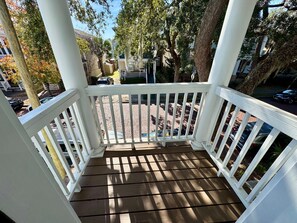 Property grounds - The Starland Loft - Savannah, GA (Savannah)