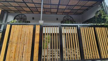 Fachada da propriedade