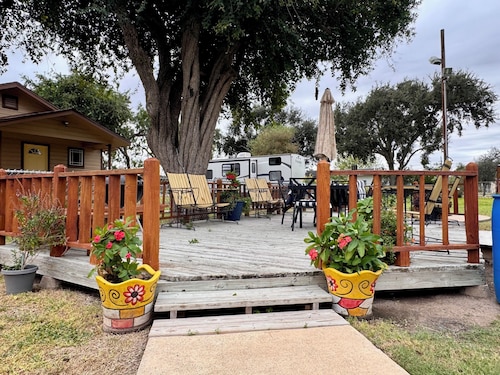 Cozy Retreat with Gazebo, Grills & Large Backyard • Near Airport & Mall